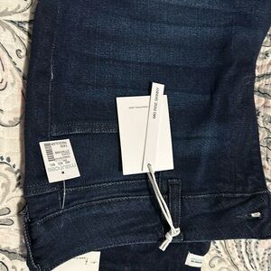 Skinny mid rise jeans